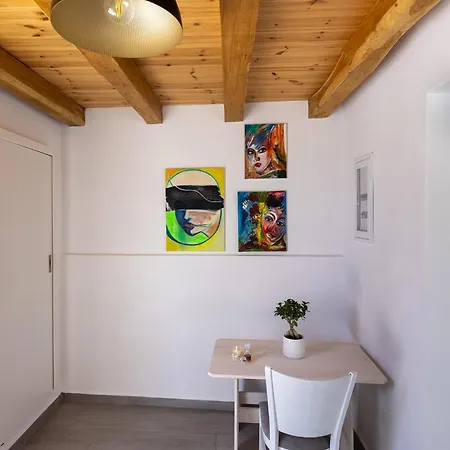 Restia Seaside Ii, 50m From Megas Gialos