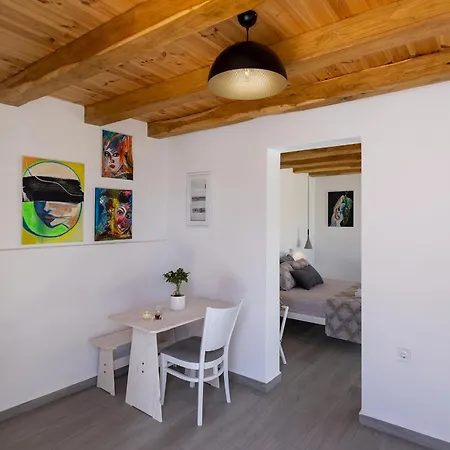 Апартаменты Restia Seaside Ii, 50m From Megas Gialos Мегас-Ялос-Нитес