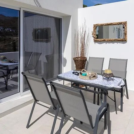 Restia Seaside Ii, 50m From Megas Gialos Lejlighed *