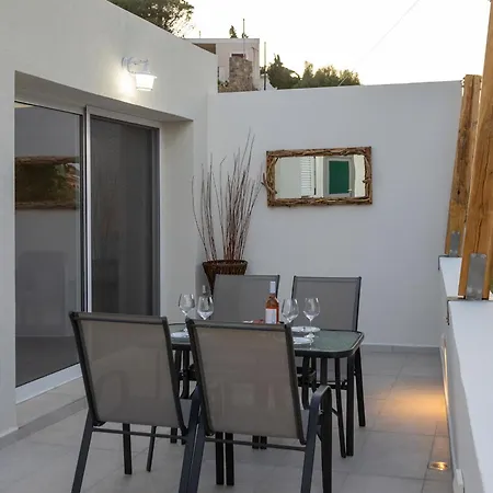 Lejlighed Restia Seaside Ii, 50m From Megas Gialos *